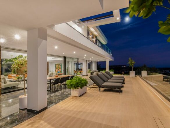 For Rent 🏡 Stunning Villa in Marbella Golf Club Resort, Benahavís.🏡 🌟 Sea Views – Gated