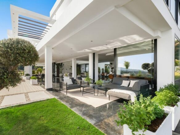 For Rent 🏡 Stunning Villa in Marbella Golf Club Resort, Benahavís.🏡 🌟 Sea Views – Gated
