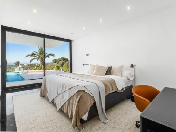 For Rent 🏡 Stunning Villa in Marbella Golf Club Resort, Benahavís.🏡 🌟 Sea Views – Gated