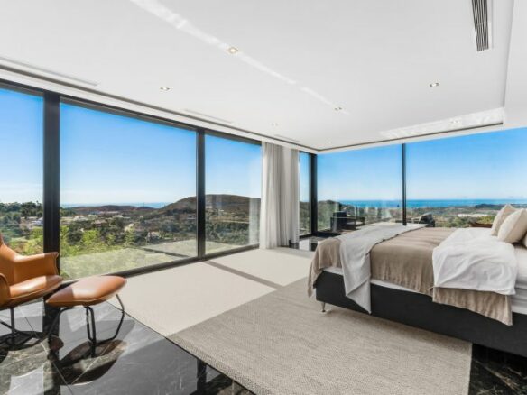 For Rent 🏡 Stunning Villa in Marbella Golf Club Resort, Benahavís.🏡 🌟 Sea Views – Gated