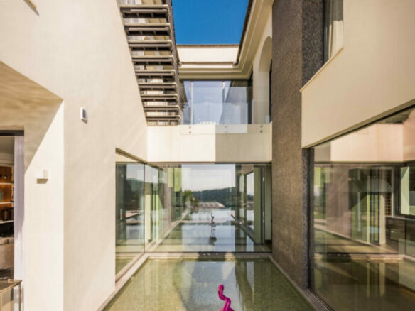 La Quinta : 🏡 Rent Stunning 6-Bed Modern Villa in Gated Community 🌟