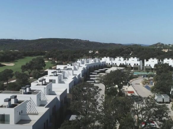 🏡 Bargain San Roque Golf 🏌️‍♂️ 1st Line Golf House for Sale
