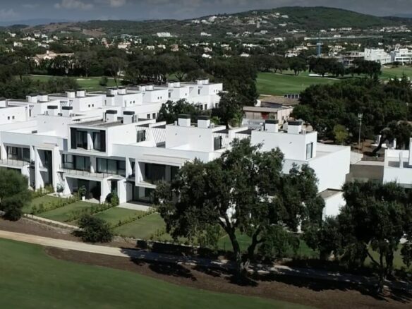 🏡 Bargain San Roque Golf 🏌️‍♂️ 1st Line Golf House for Sale