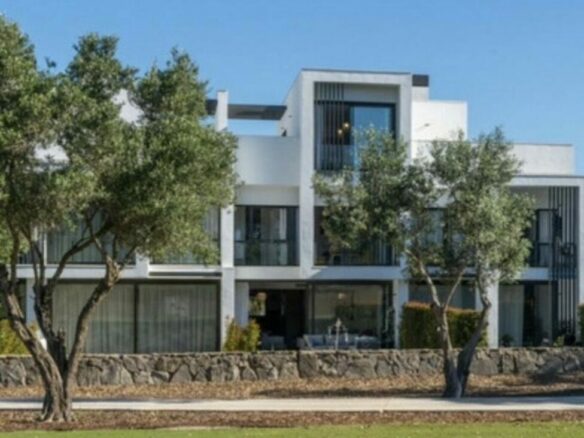 🏡 Bargain San Roque Golf 🏌️‍♂️ 1st Line Golf House for Sale