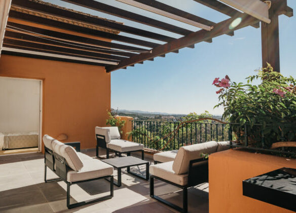 Los Belvederes 🏙️ 3B Penthouse for Sale in Nueva Andalucia, Marbella 🌅