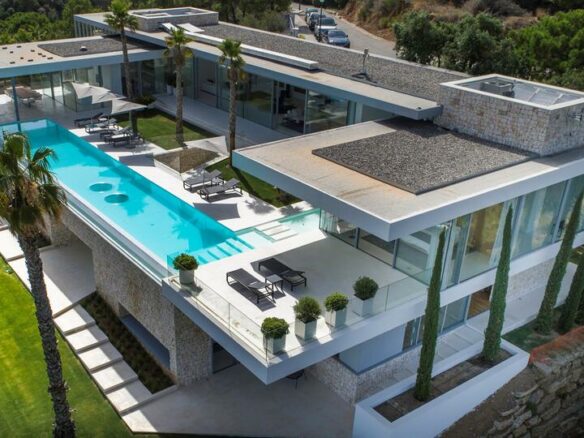 For sale – Marbella Golden Mile – Large Sea view Plot with Development Potential