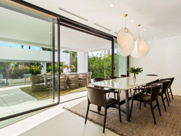 🏠 For Rent – Marbella Beachside – Modern Villa  🌍 Andalucia, Marbella, Puerto Banus