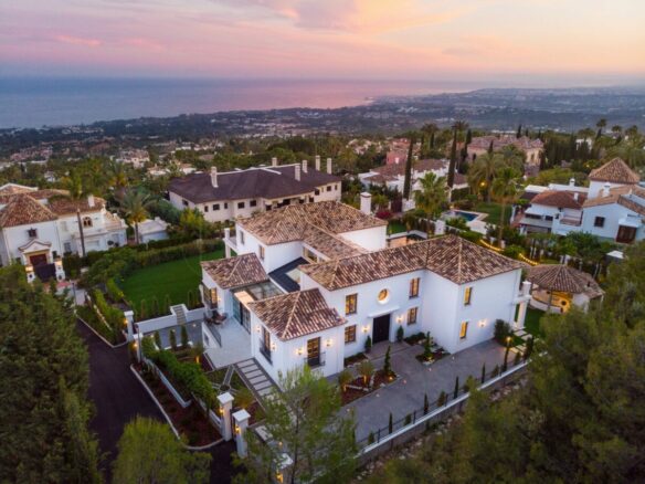 SOLD🏡  exceptional 6-bed Sea View villa in Sierra Blanca, Marbella!