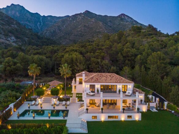 SOLD🏡  exceptional 6-bed Sea View villa in Sierra Blanca, Marbella!