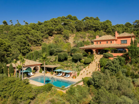 For sale  – Unique Residence in La Zagaleta, Benahavis 🌟