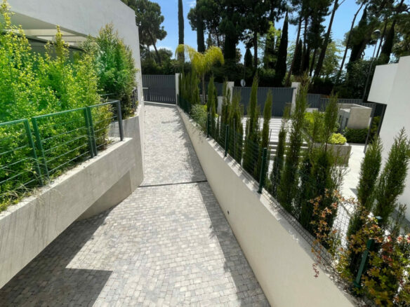 For sale 🏡 Modern 5B Villa in Marbella’s Golden Mile 🏝️