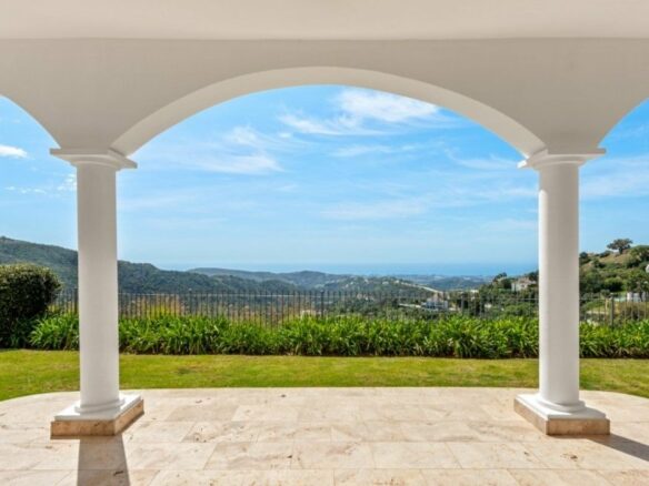 🔻 Reduced Price – For Sale 🏠 Villa Shangri-La – Monte Mayor | Benahavis 🌟