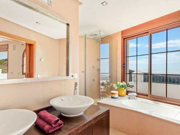 🔻 Reduced Price – For Sale 🏠 Villa Shangri-La – Monte Mayor | Benahavis 🌟