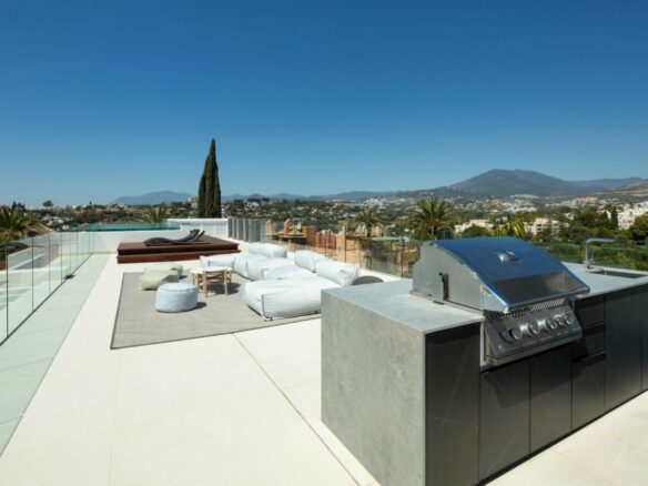 🏡 SOLD: Spectacular Modern Villa in Nueva Andalucia 🏖️✨