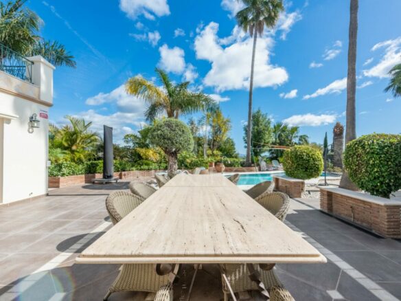 For sale Amazing & Unique Hilltop Estate just 3 minutes from Laguna Beach