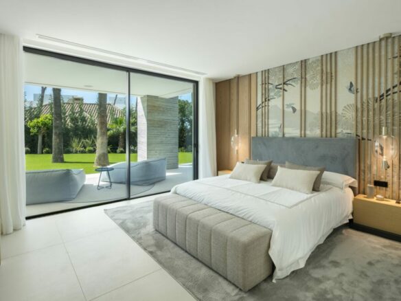 🏡 SOLD: Spectacular Modern Villa in Nueva Andalucia 🏖️✨