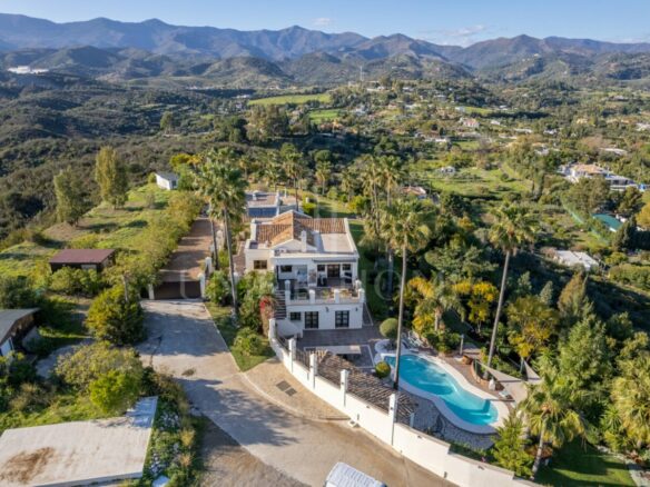 For sale Amazing & Unique Hilltop Estate just 3 minutes from Laguna Beach