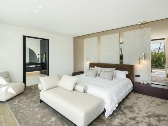 🏡 SOLD: Spectacular Modern Villa in Nueva Andalucia 🏖️✨