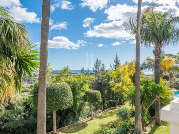 For sale Amazing & Unique Hilltop Estate just 3 minutes from Laguna Beach