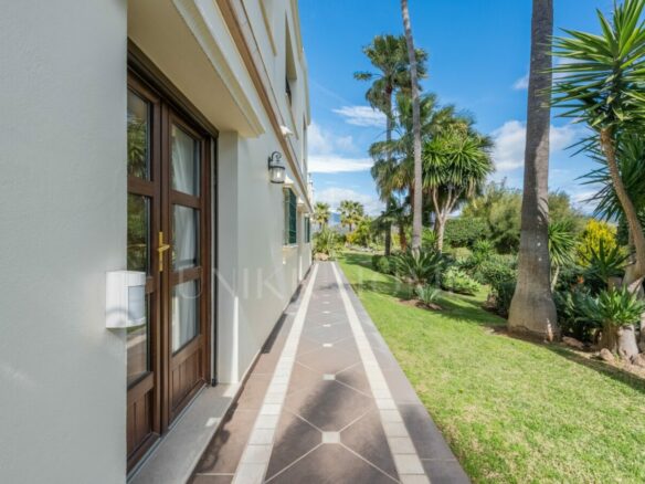 For sale Amazing & Unique Hilltop Estate just 3 minutes from Laguna Beach