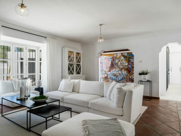 Turnkey Spa-Inspired Villa for Sale in El Madroñal, Benahavís 🌲🏡🌊
