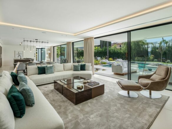 🏡 SOLD: Spectacular Modern Villa in Nueva Andalucia 🏖️✨