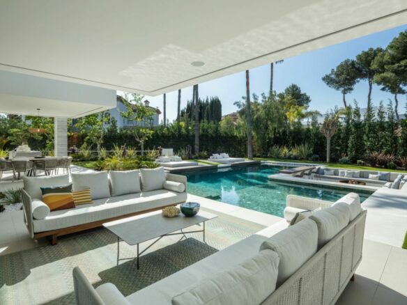 🏡 SOLD: Spectacular Modern Villa in Nueva Andalucia 🏖️✨