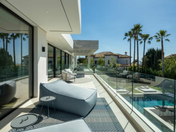 🏡 SOLD: Spectacular Modern Villa in Nueva Andalucia 🏖️✨
