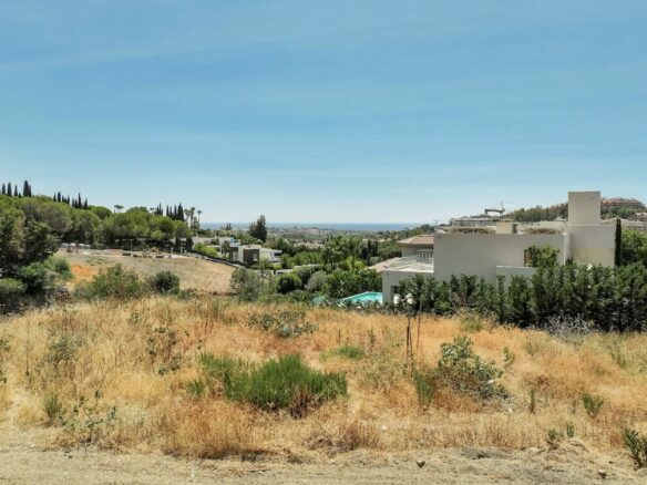  For Sale 🏡 Exclusive Building Plots in Nueva Andalucía – Sea Views