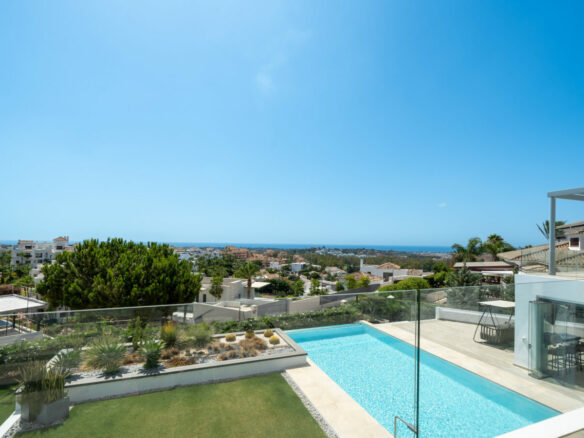 SOLD Benahavis 🌟 Hilltop Modern Turnkey Villa for Sale in Gated Community 🌟