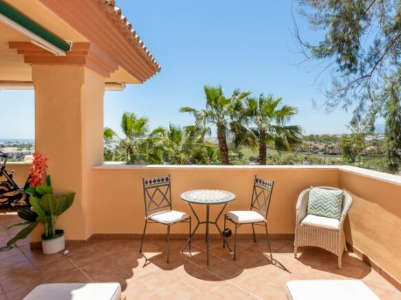 🏡 For Sale: Exclusive Sea & Mountain View Apartment in Cumbres del Rodeo, Nueva Andalucía 🏞️