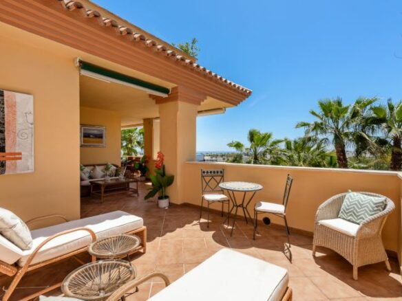 🏡 For Sale: Exclusive Sea & Mountain View Apartment in Cumbres del Rodeo, Nueva Andalucía 🏞️