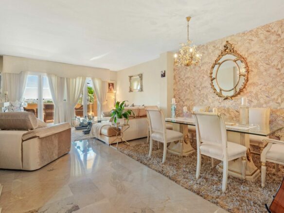 🏡 For Sale: Exclusive Sea & Mountain View Apartment in Cumbres del Rodeo, Nueva Andalucía 🏞️