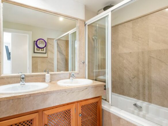 🏡 For Sale: Exclusive Sea & Mountain View Apartment in Cumbres del Rodeo, Nueva Andalucía 🏞️