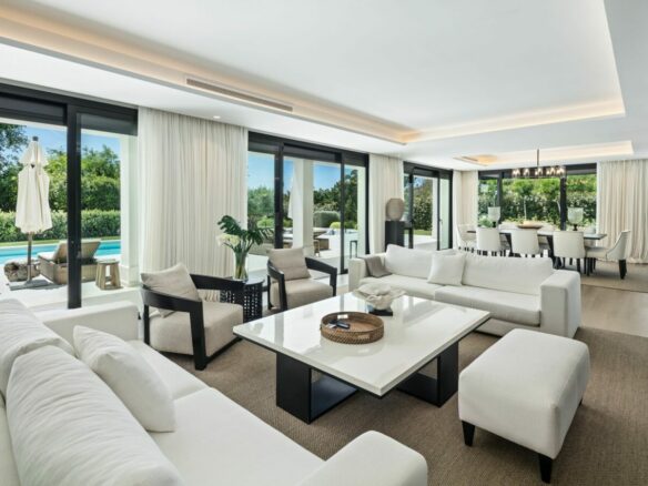  🏡 SOLD – Nueva Andalucia – Modern Turnkey Villa – 1st Line Golf