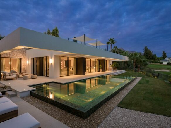 Reduced – For sale – Spectacular  new frontline golf villa! 🏌️‍♂️🏖️ Nueva Andalucia -Marbella