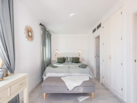 Reserved –  Penthouse for sale 🏷 Best Deal in Los Naranjos de Marbella