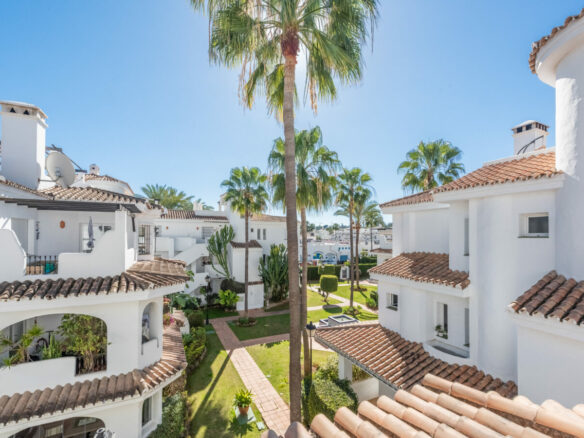 Reserved –  Penthouse for sale 🏷 Best Deal in Los Naranjos de Marbella