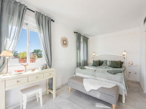 Reserved –  Penthouse for sale 🏷 Best Deal in Los Naranjos de Marbella
