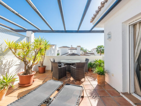 Reserved –  Penthouse for sale 🏷 Best Deal in Los Naranjos de Marbella