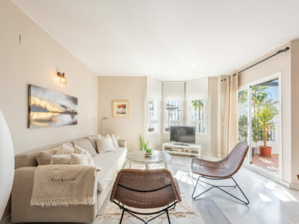 Reserved –  Penthouse for sale 🏷 Best Deal in Los Naranjos de Marbella