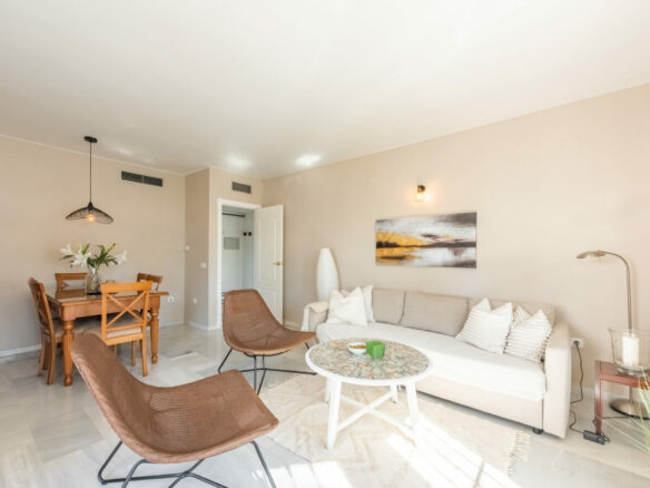 Reserved –  Penthouse for sale 🏷 Best Deal in Los Naranjos de Marbella