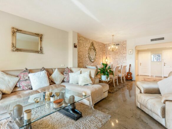 🏡 For Sale: Exclusive Sea & Mountain View Apartment in Cumbres del Rodeo, Nueva Andalucía 🏞️