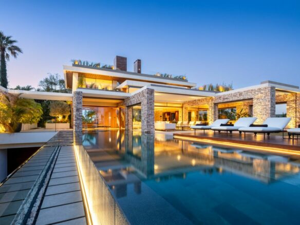 For Sale  – 🌟Nueva Andalucia – 2 x Modern villas – Near Puerto Banus