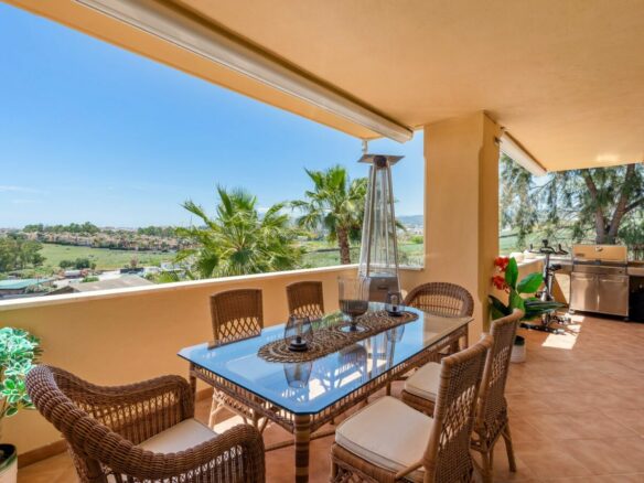 🏡 For Sale: Exclusive Sea & Mountain View Apartment in Cumbres del Rodeo, Nueva Andalucía 🏞️