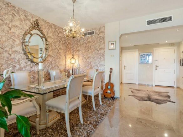 🏡 For Sale: Exclusive Sea & Mountain View Apartment in Cumbres del Rodeo, Nueva Andalucía 🏞️