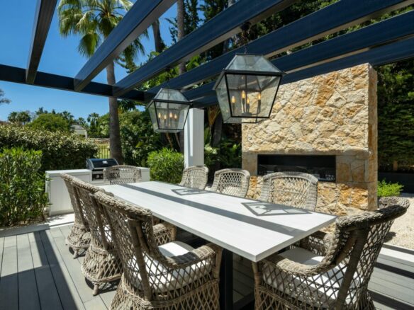  🏡 SOLD – Nueva Andalucia – Modern Turnkey Villa – 1st Line Golf