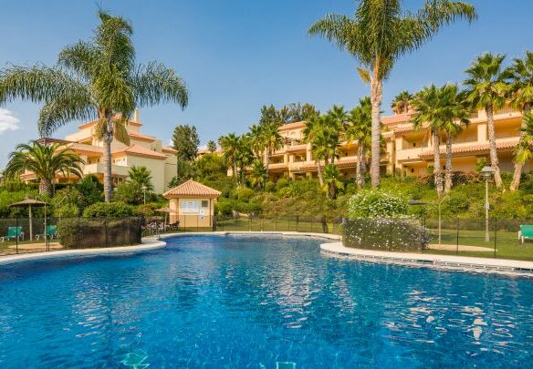 🏡 For Sale: Exclusive Sea & Mountain View Apartment in Cumbres del Rodeo, Nueva Andalucía 🏞️