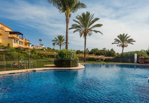 🏡 For Sale: Exclusive Sea & Mountain View Apartment in Cumbres del Rodeo, Nueva Andalucía 🏞️