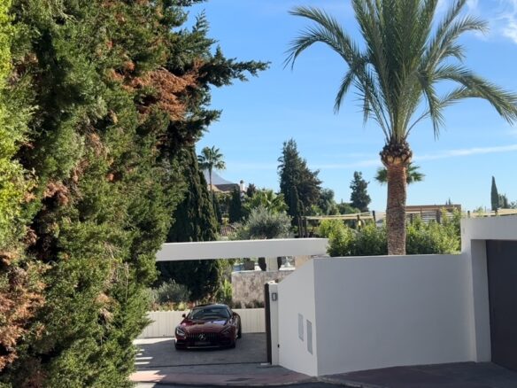 Reduced – For sale – Spectacular  new frontline golf villa! 🏌️‍♂️🏖️ Nueva Andalucia -Marbella